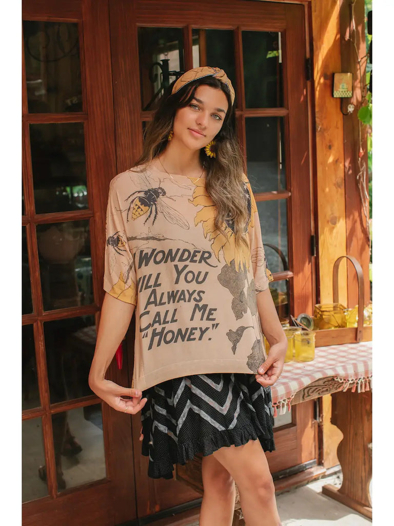 Graphic vintage style shirt w/ sunflower that says Wonder will you always call me honey