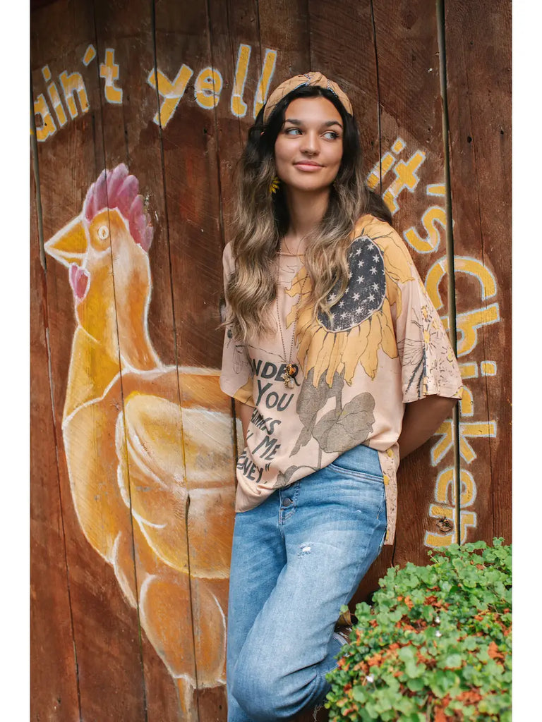 Graphic vintage style shirt w/ sunflower that says Wonder will you always call me honey